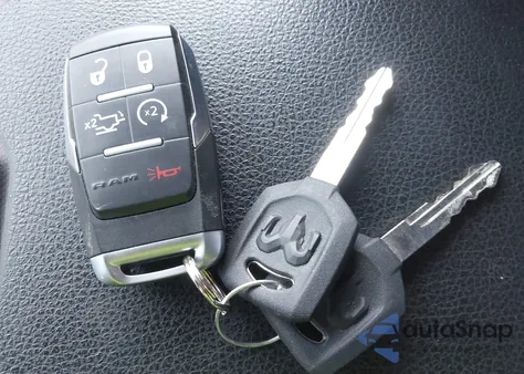 2022 Ram 2500 Laramie 4X4 6'4 Box из США, поврежденный, VIN 3C6UR5FL0NG104956